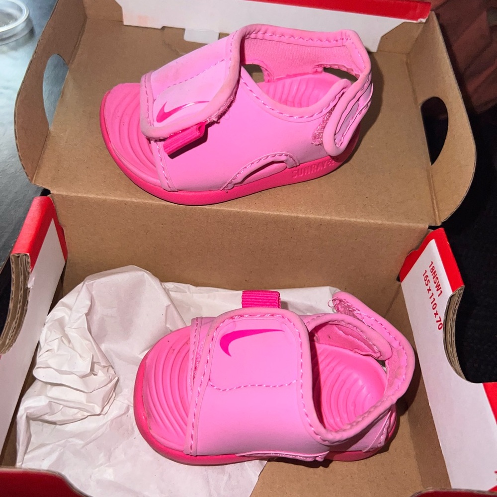 Girls Nike sandals